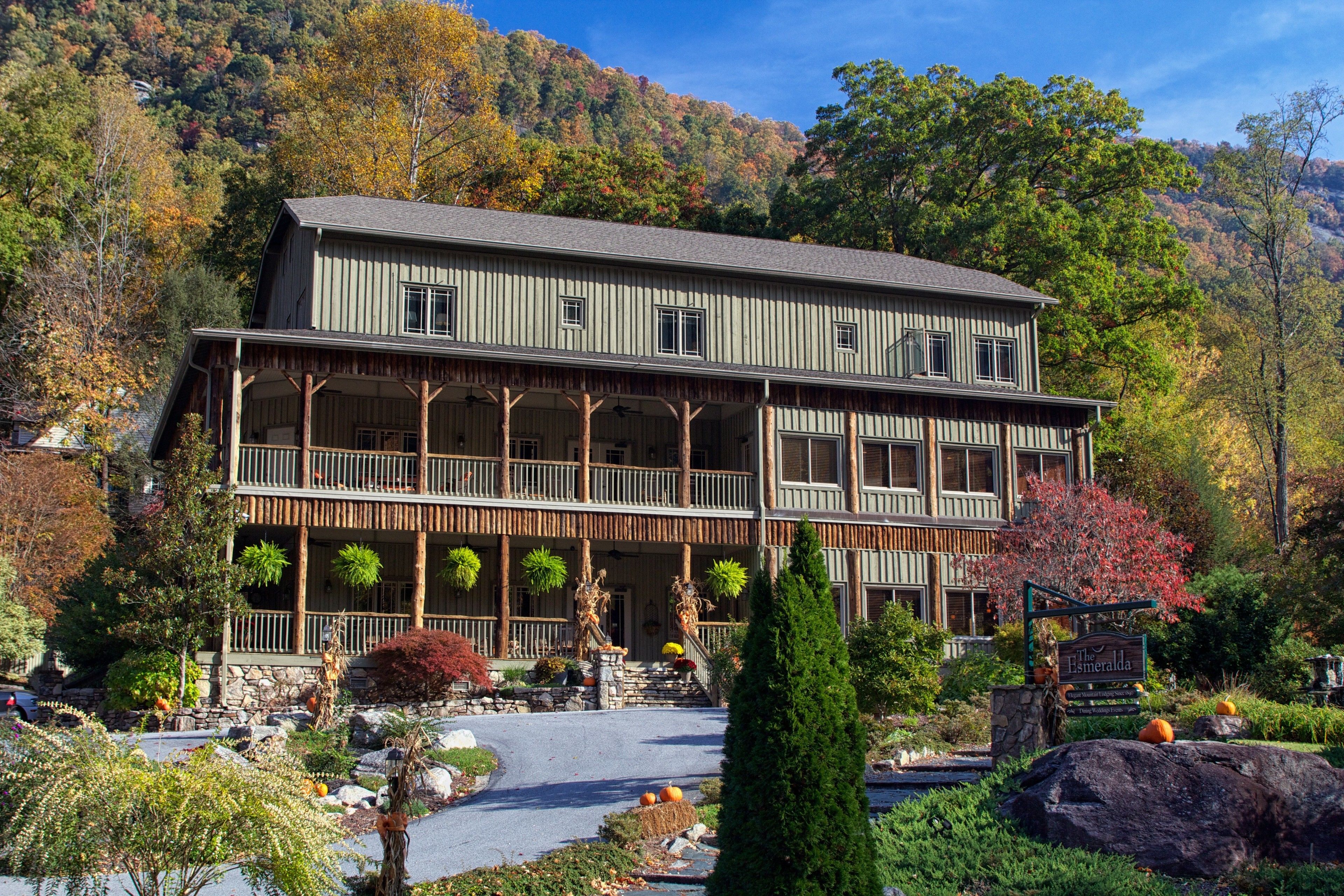 The Esmeralda Inn At Lake Lure In Chimney Rock Nc Expedia