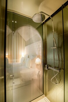 M Social Singapore Sg Clean Singapore 77 Room Prices Reviews Travelocity