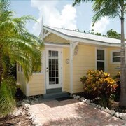 Anna Maria Beach Cottages In Hotel Deals Rates Guestroom
