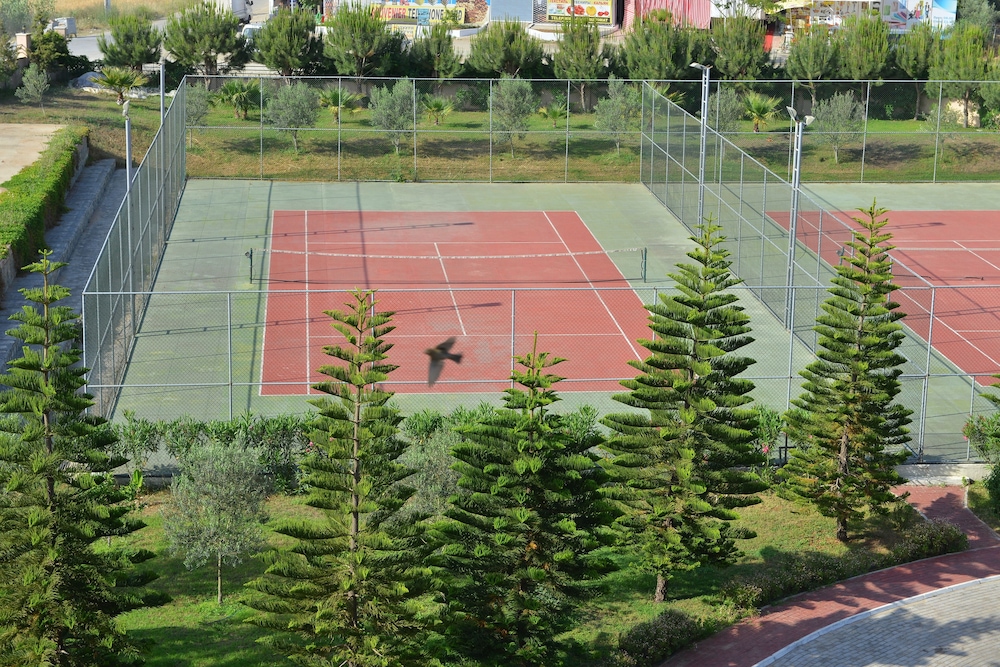 Tennis court, Laphetos Beach Resort & Spa - All Inclusive