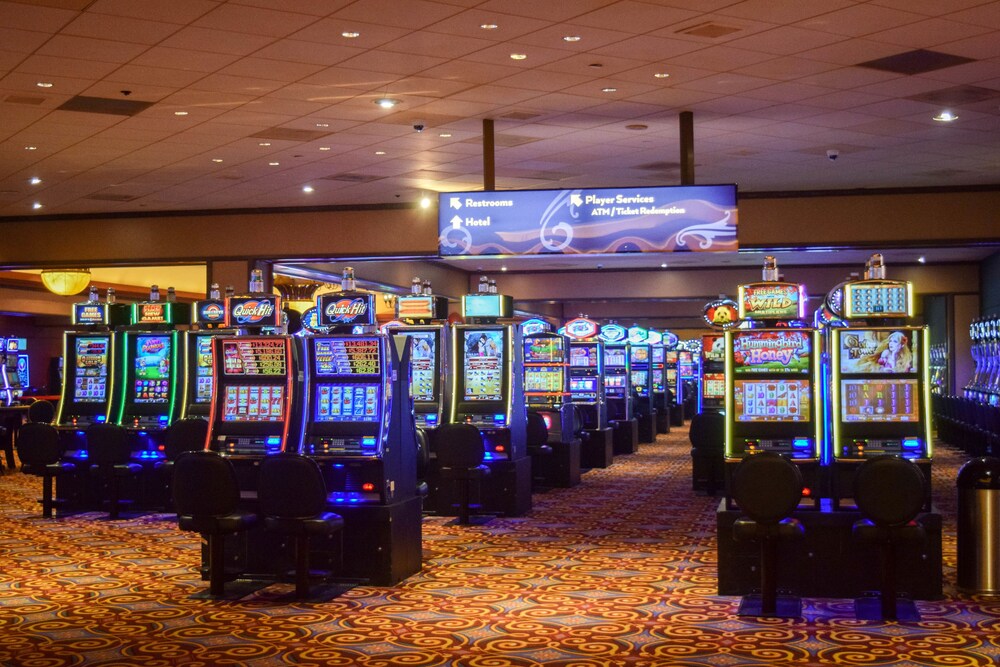 Hotel rooms tunica ms The hotel rooms and suites at the Bellagio offer the perfect blend of beauty and elegance. Our rooms will elevate your stay, whether you're traveling for business, celebrating a honeymoon, or just looking for a remarkable getaway.