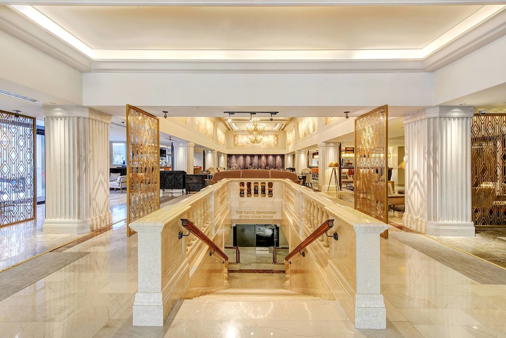 Lobby, WATERMARK Baton Rouge, Autograph Collection