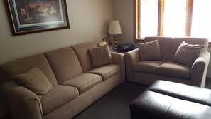 Flat-screen TV, fireplace