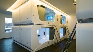 In-room safe, free WiFi