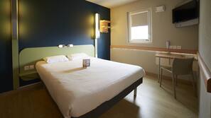 Bureau, chambres insonorisées, Wi-Fi gratuit