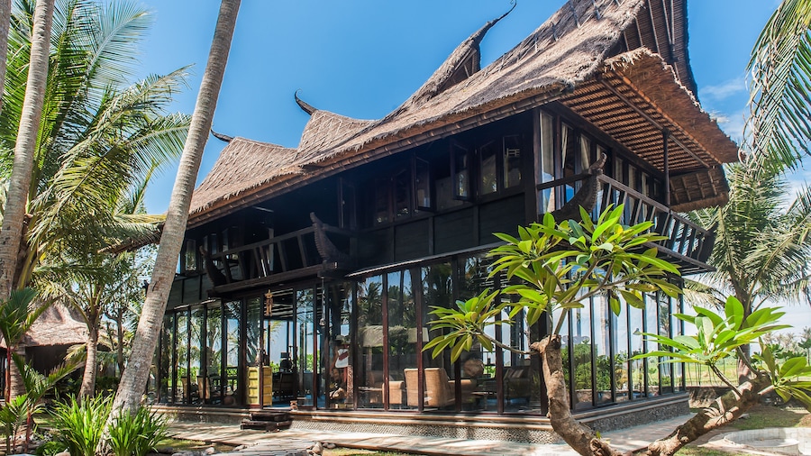 Most Exotic Beachfront Villa Keong