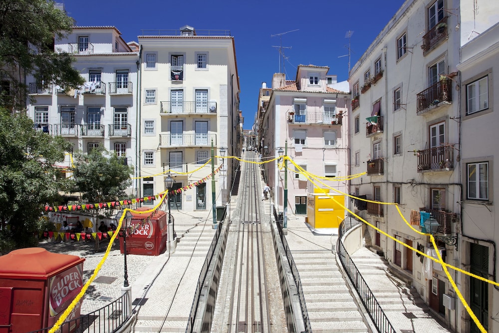 Ascensor Da Bica Lisbon Serviced Apartments District Featured Image