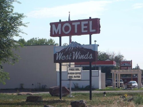West Winds Motel In Wheatland Hotel Rates Reviews On Orbitz