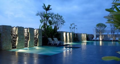 Sunee Grand Hotel