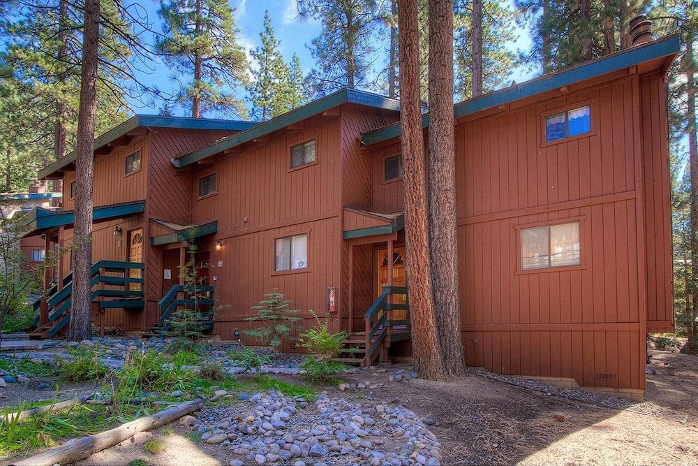 Heavenly California Lodge >> 2br Condo Steps From Heavenly California Lodge By Redawning In Lake Heavenly California Lodge >> 2br Condo Steps From Heavenly California Lodge By Redawning In Lake