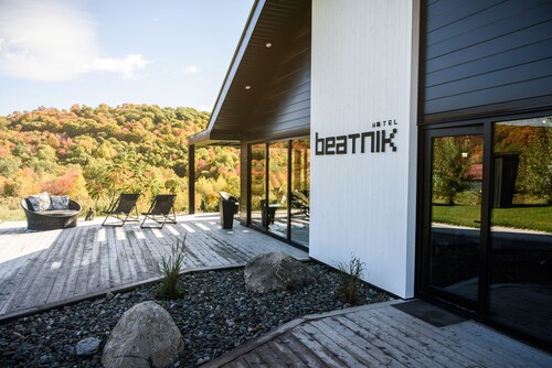 Great Place to stay Beatnik Hôtel near Bromont 