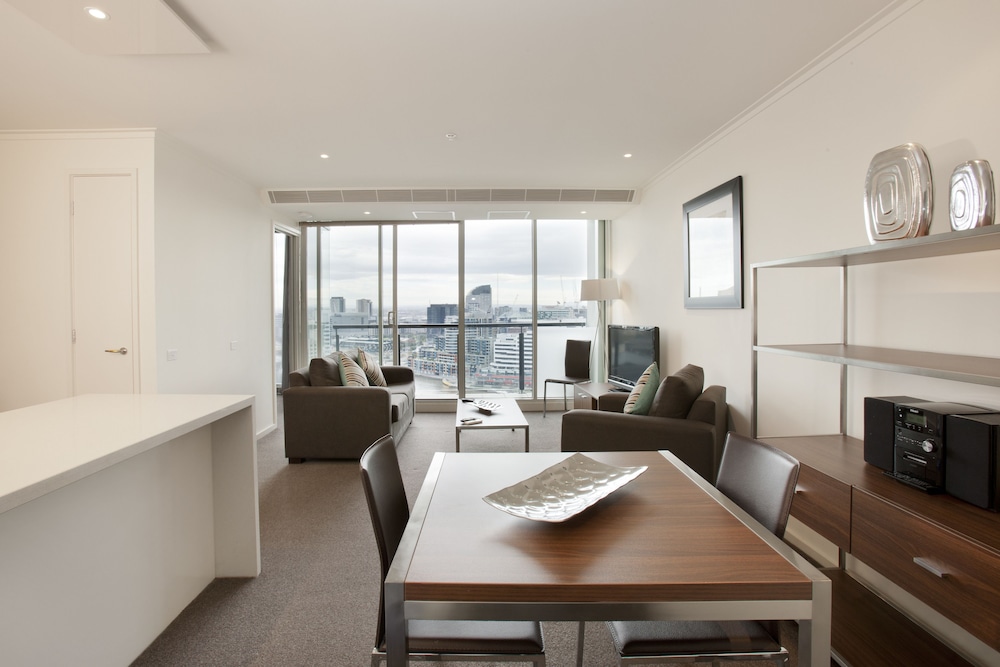 28 Nights Apartments