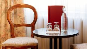 Luxe beddengoed, een minibar, verduisterende gordijnen, gratis wifi