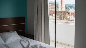 Minibar, blackout curtains, free WiFi, wheelchair access