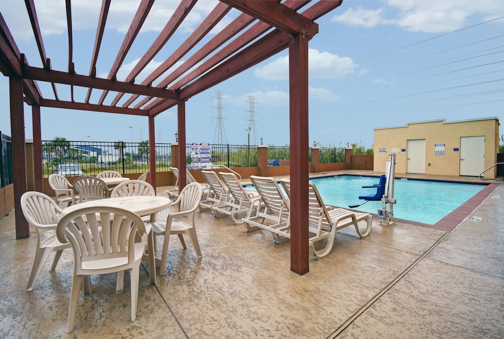 Galveston Inn Suites Hotel In Galveston Hotel Rates - 