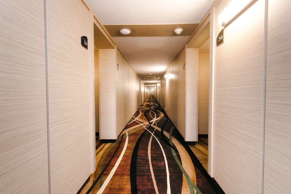 Ocean Beach Club Hotel In Fort Lauderdale Rates Reviews On Ocean Beach Club Hotel 3 0 Out Of 5 Exterior Featured Image Interior Entrance