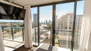 In-room safe, iron/ironing board, free WiFi