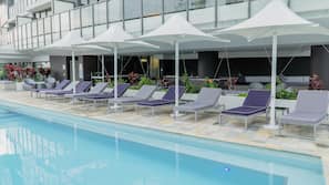 Outdoor pool, pool loungers