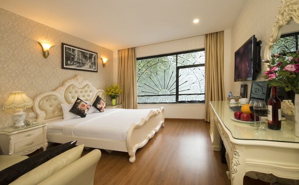 Golden Star Hotel