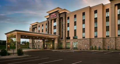 Hampton Inn & Suites Hudson