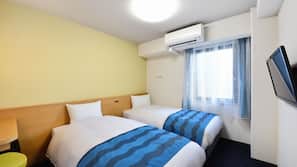 Premium bedding, in-room safe, desk, iron/ironing board