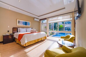 Standard Room, 1 Bedroom | In-room safe, desk, blackout drapes, soundproofing