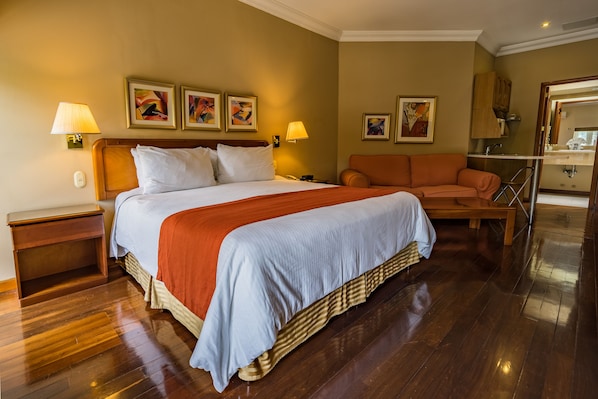 Deluxe Suite | Primary image