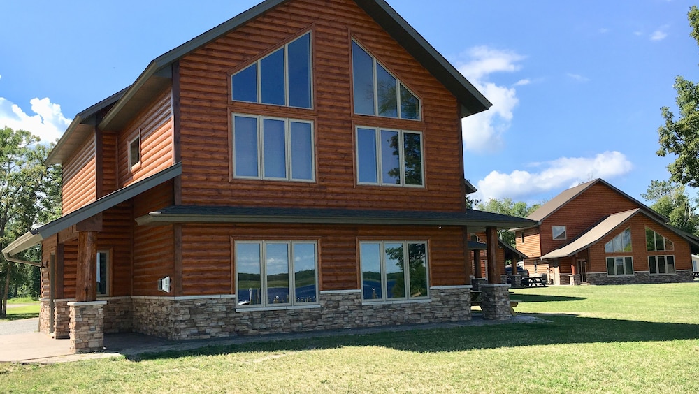 Sportsman's Lodge in Baudette Best Rates & Deals on Orbitz