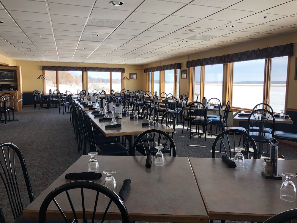 Sportsman's Lodge in Baudette Best Rates & Deals on Orbitz