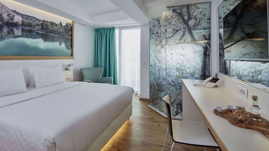 Olive Green Hotel