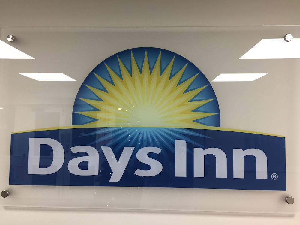 Days Inn by Wyndham Sutton Scotney South