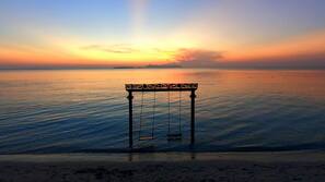 Private beach, white sand, scuba diving, snorkelling