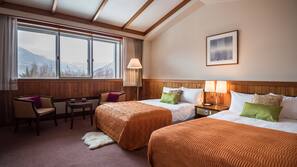 In-room safe, desk, free WiFi