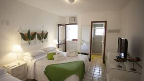 Frigobar, cofres nos quartos, individualmente decorados, berços grátis
