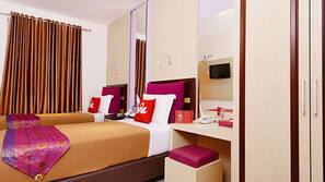 Minibar, in-room safe, desk, free WiFi