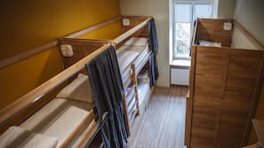 Luxe beddengoed, Tempur Pedic-bedden, gratis wifi, beddengoed