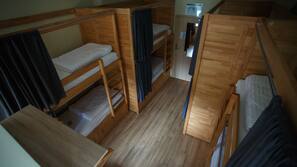 Luxe beddengoed, Tempur Pedic-bedden, gratis wifi, beddengoed