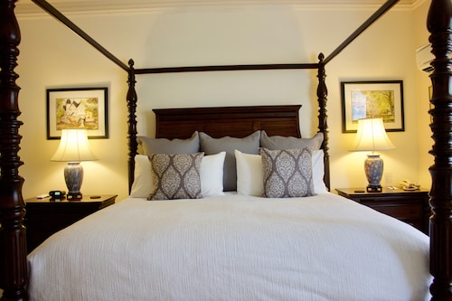 Cheap Hotels Near Tufts University Cheap Hotels Near Tufts University