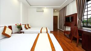 Minibar, desk, blackout curtains, free WiFi