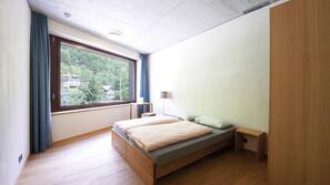Desk, linens