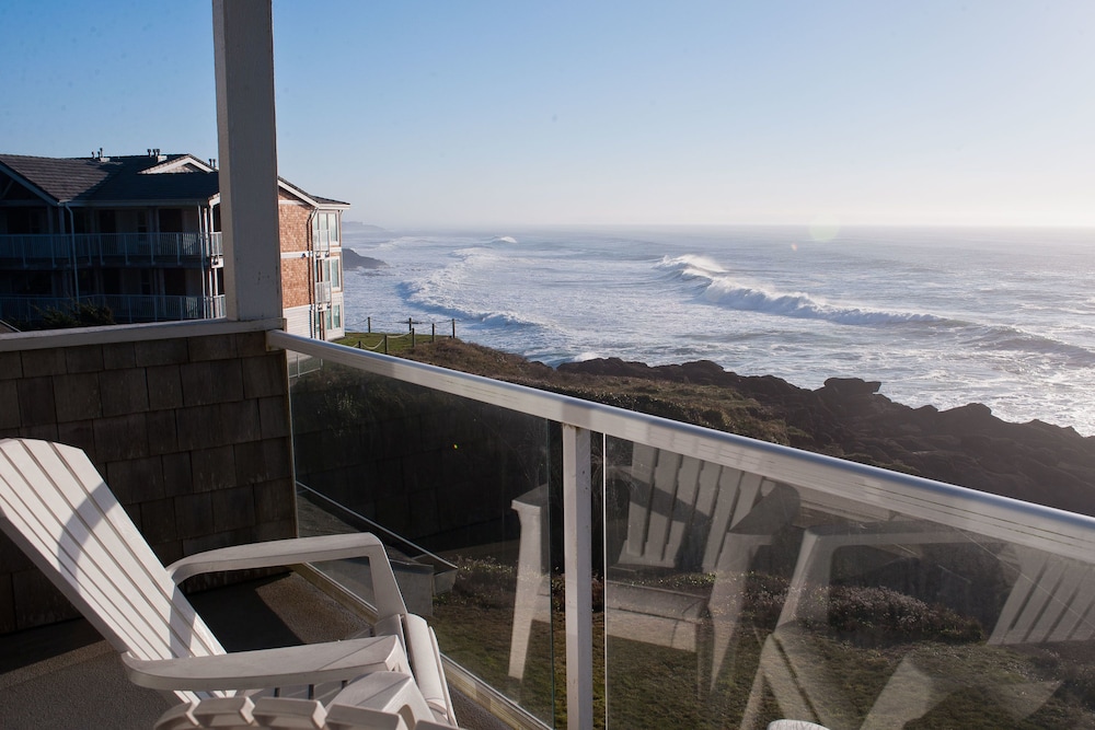 Keystone Vacation Rentals Village at North Pointe in Depoe Bay Best