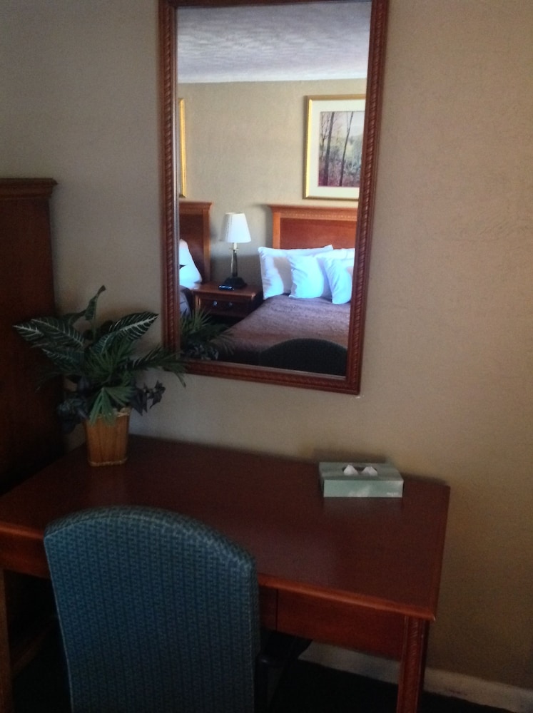 Qualla Cabins and Motel near Cherokee Casino in Cherokee ...