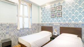 In-room safe, desk, free WiFi, wheelchair access