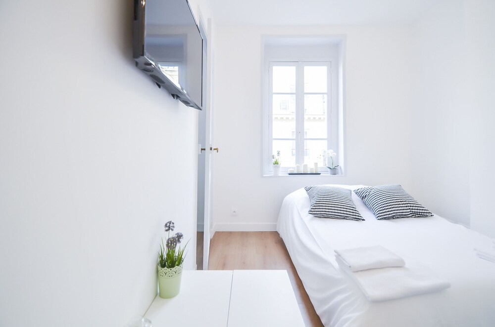 Luxury Apartment In Paris Montorgueil Deals Reviews Fra Currently Selected Item