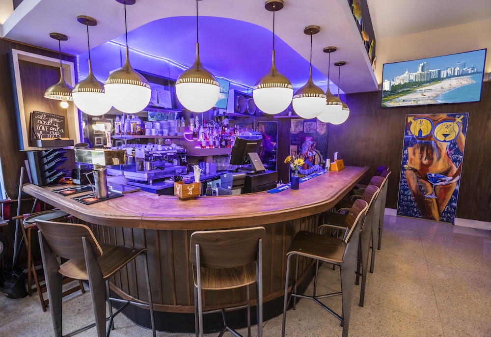 Oceanside Hotel and Suites, a South Beach Group Hotel