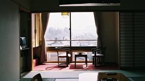 Minibar, free rollaway beds
