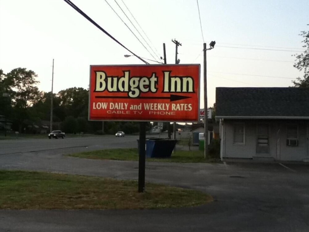 Budget Inn Du Quoin in Du Quoin Best Rates & Deals on Orbitz
