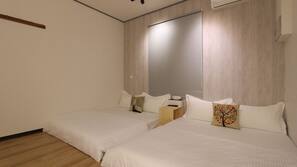Rollaway beds, free WiFi