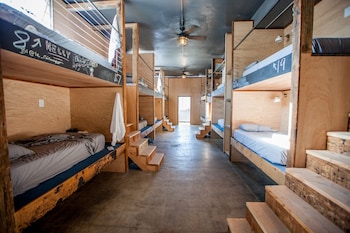 PodShare DTLA Arts District - Hostel