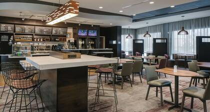 Courtyard by Marriott Omaha Bellevue Beardmore Event Center
